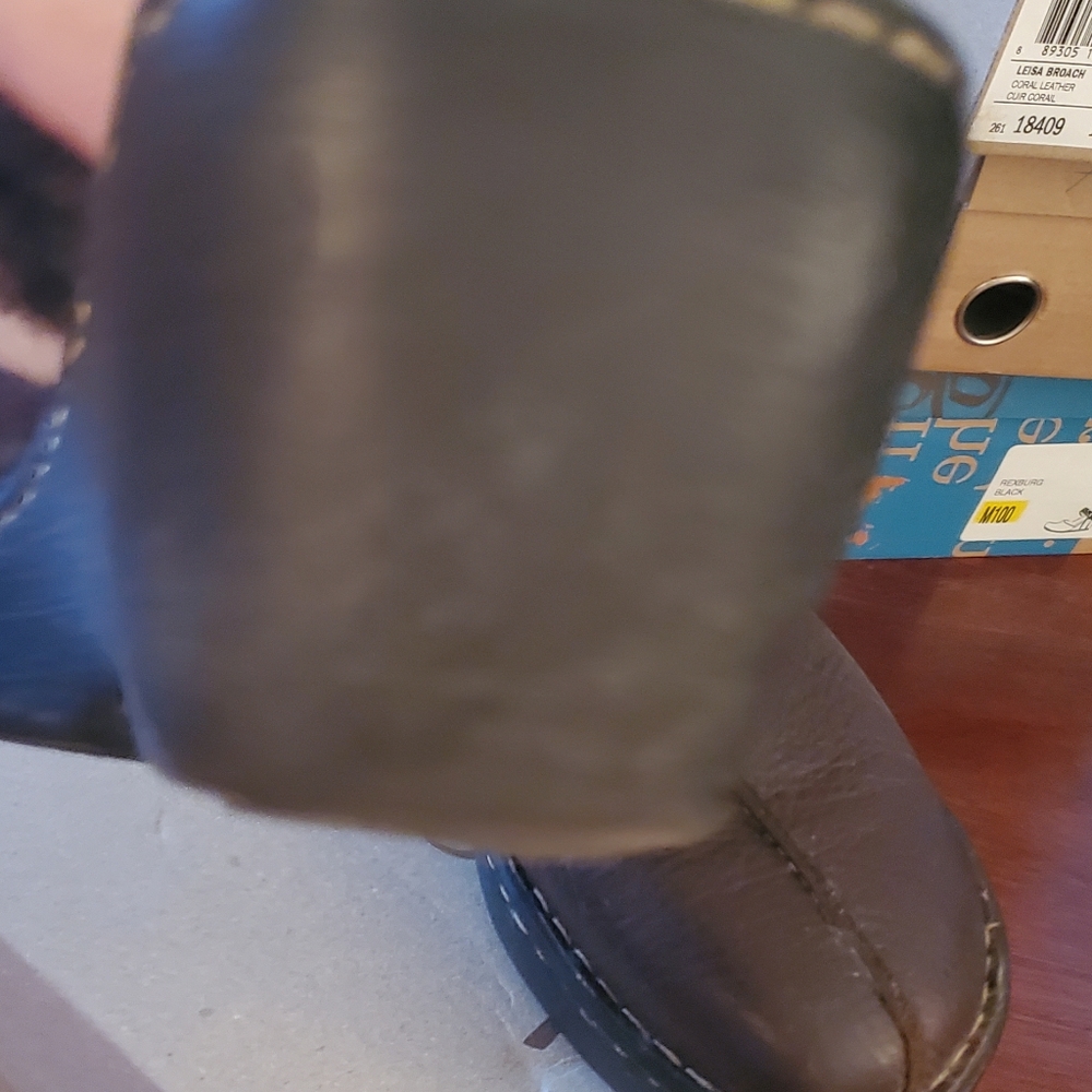 Clogs/Mules/Shoes - Picture 3 of 6